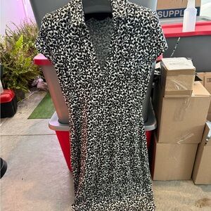 Black and White Patterned Dress p73